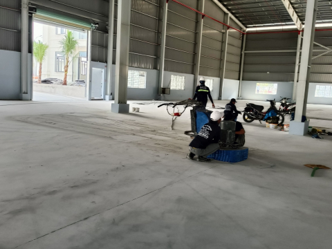 Thi công sàn Epoxy cụm công nghiệp Hoàng Hùng ở Bầu Bàng