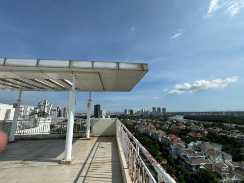 Thi công công tấm Panel mái sân thượng 